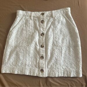 Anthropologie MINKPINK Saskia Eyelet Mini White Button-Front Skirt